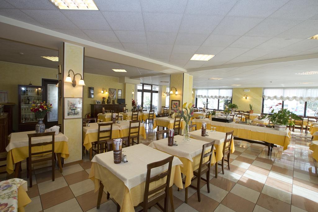 Hotel Ganfo Sirmione Eksteriør bilde