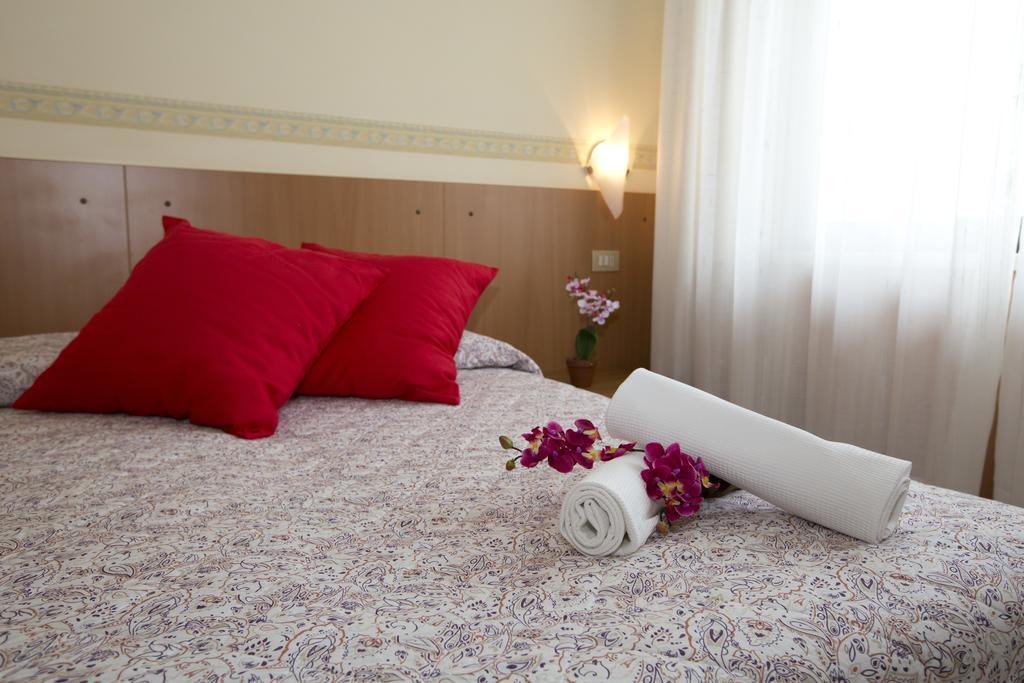 Hotel Ganfo Sirmione Eksteriør bilde